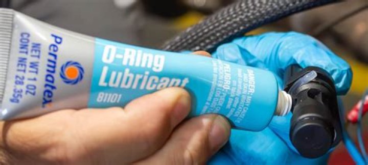 What is the best lubricant for rubber?