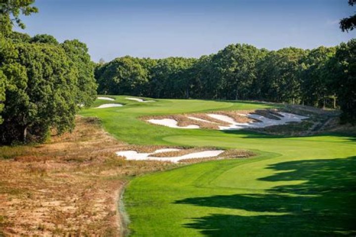 What is the hardest hole at Bethpage Black?