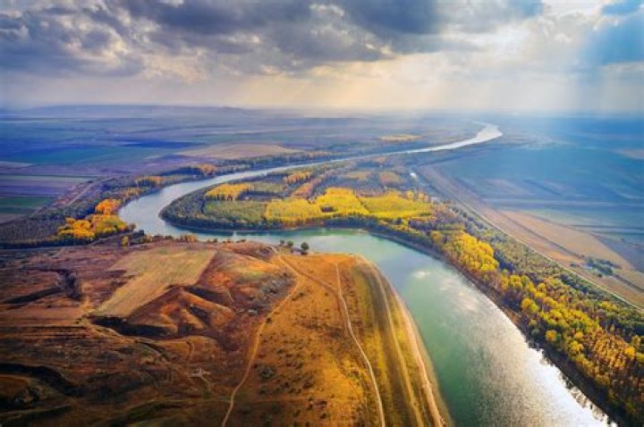 What is the longest field gold?