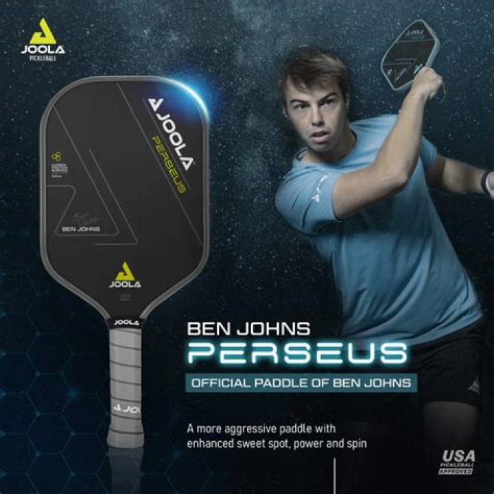 What paddle does Colin Johns use?