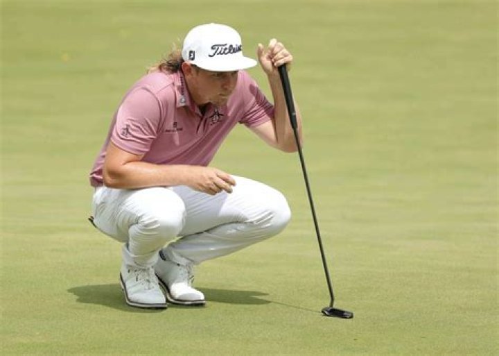 What putter does Louis Oosthuizen use?