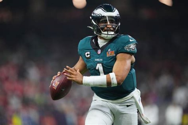 What quarterback got hurt in the bowl game?
