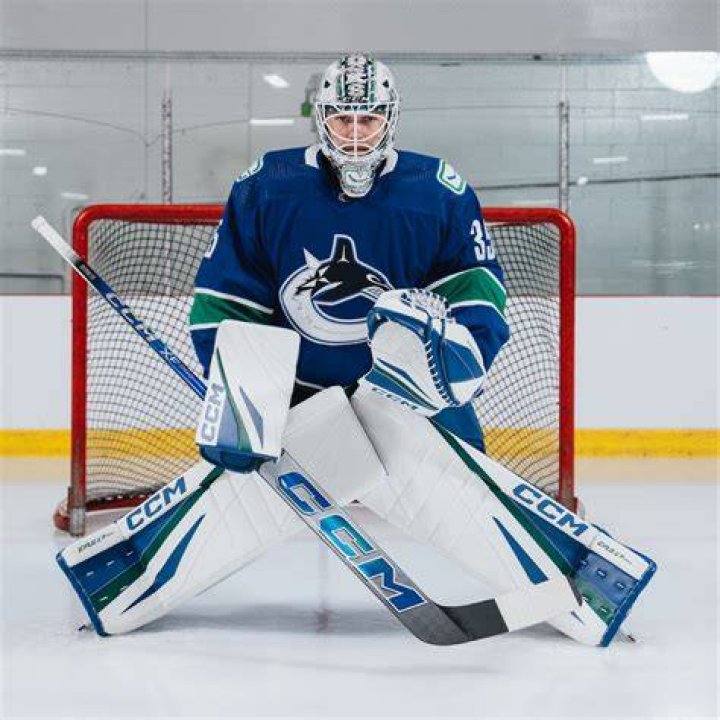 What skates do NHL goalies wear?