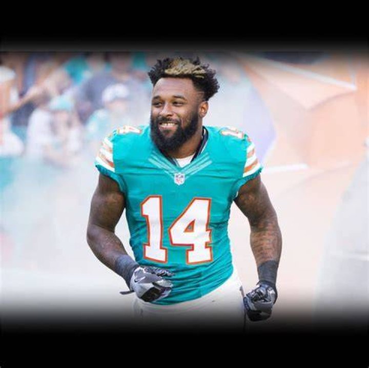 What team did Jarvis Landry go to 2022?
