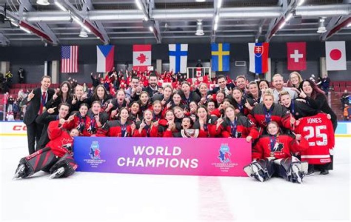 What time is the women's hockey game on tonight?