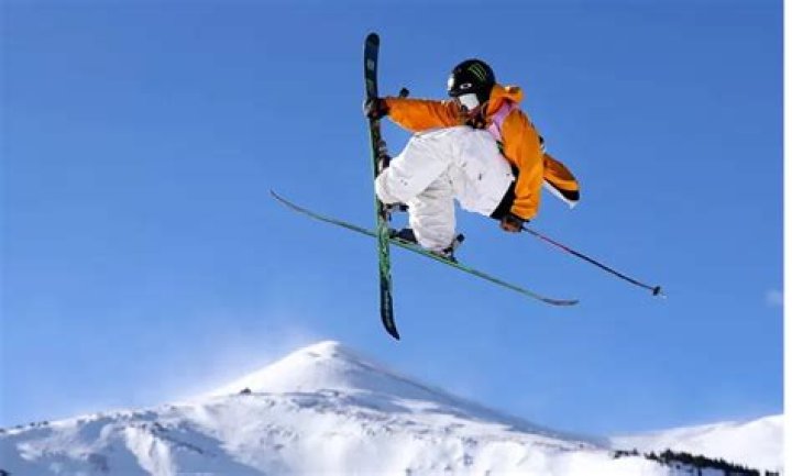 Where did freestyle skiing originate?