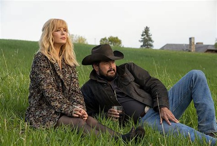 Where is season 5 of Queen of the South?