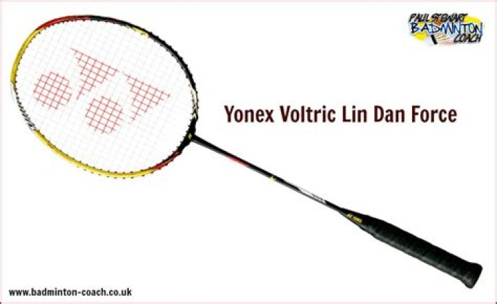 Which racket is used by Lin Dan?