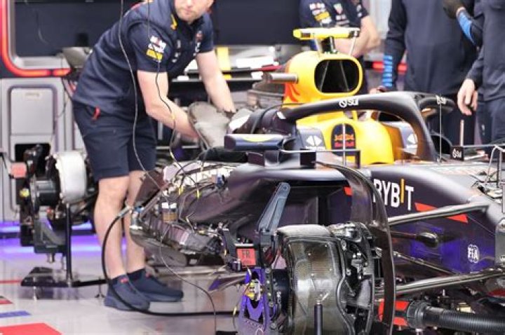 Who builds Red Bull F1 engines?