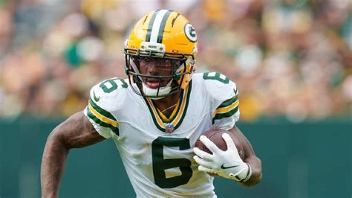 Who did the Packers pick in the second round?