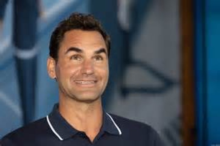 Who has Federer lost to the most?