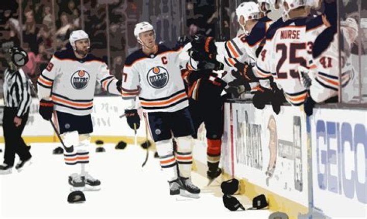 Who has the most natural hat tricks in NHL history?