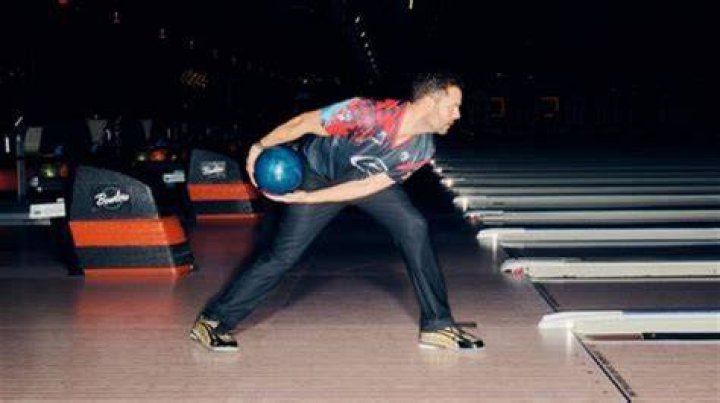 Who is a famous bowler?