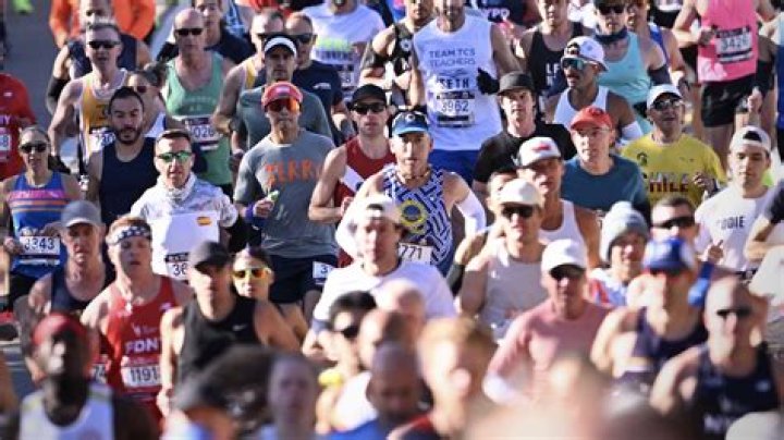 Who is best pacer in the world?