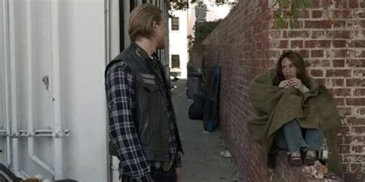 Who is the homeless woman in Sons of Anarchy?