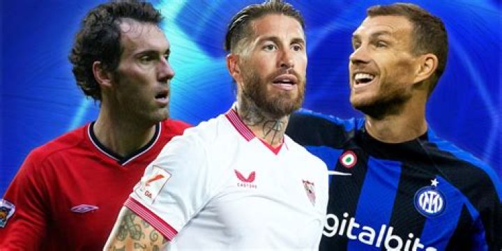 Who is the oldest football player ever?