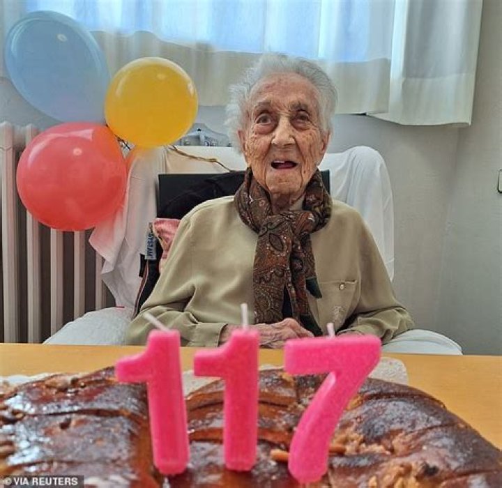 Who is the oldest person to win Tour de France?