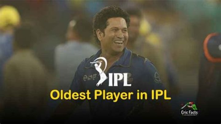 Who is the oldest player in IPL?