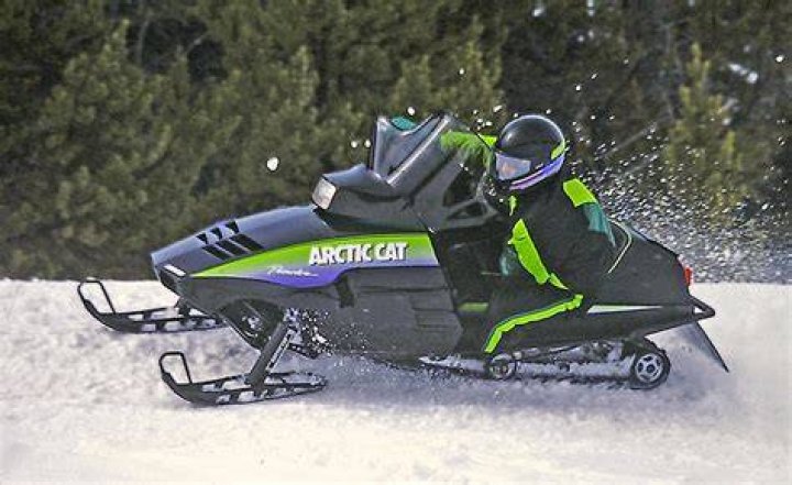 Who makes the Arctic Cat Prowler 500?
