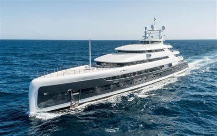 Who owns the most expensive yacht in the world 2021?