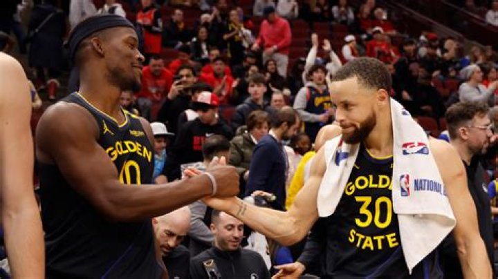Who runs the Warriors offense?