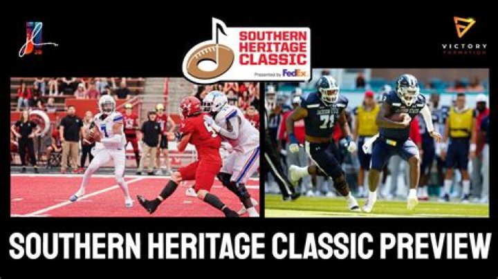 Who sang Heritage Classic 2022?