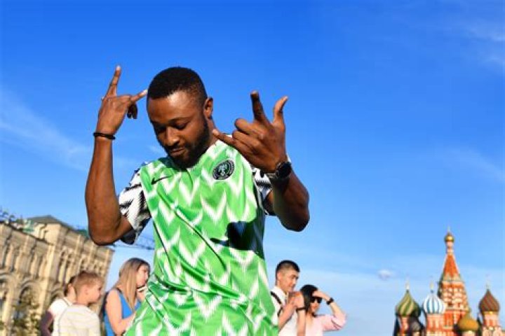 Who sold the most football shirts 21 22?