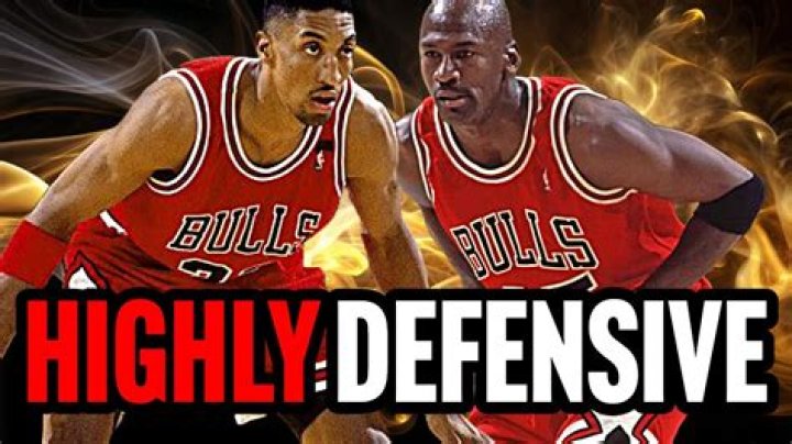 Who was a better defender Jordan or Pippen?