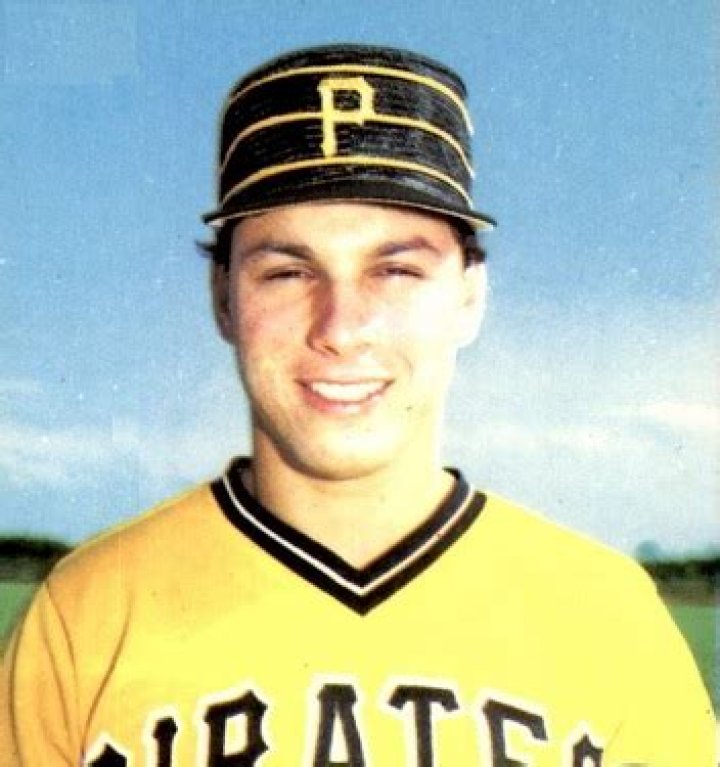 Who was the last left-handed catcher?