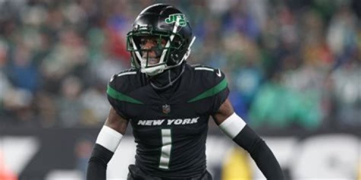 Who was the last starting white cornerbacks in the NFL?