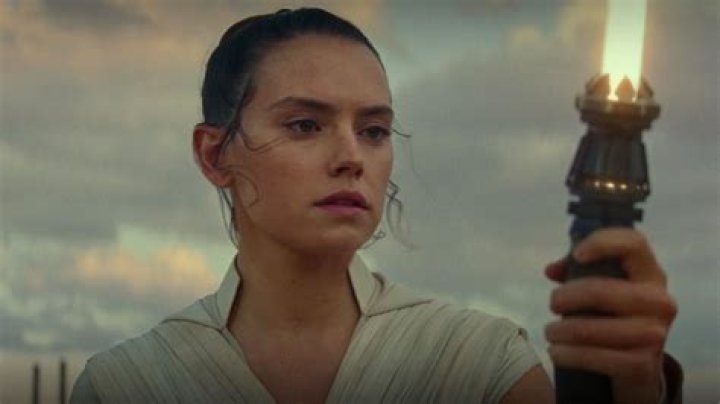 Who was the old woman at the end of rise of Skywalker?