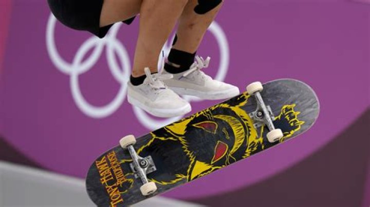 Who won gold in street skateboarding 2021?