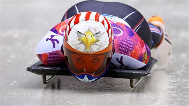 Who won skeleton 2022 Olympics?