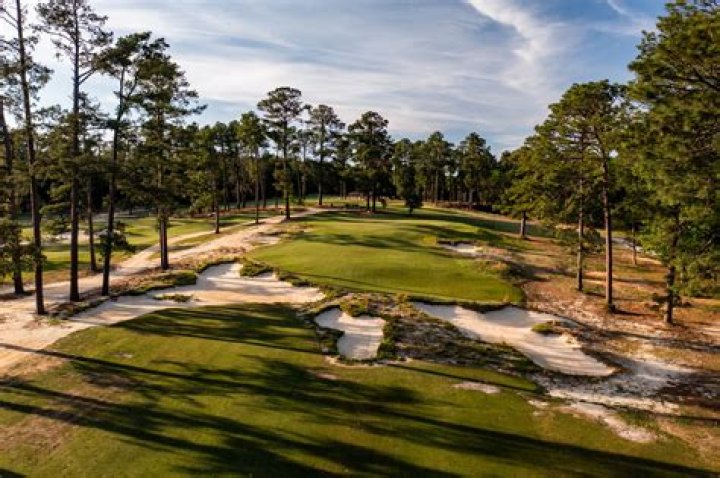 Who won Torrey Pines Golf tournament 2022?