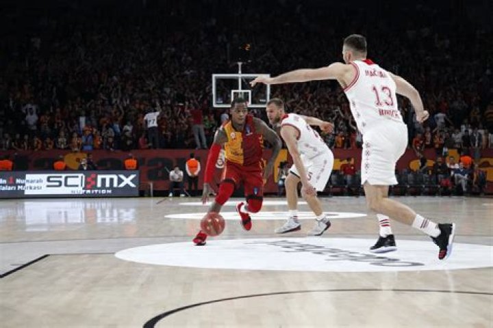 Why is an assist called a dime in basketball?