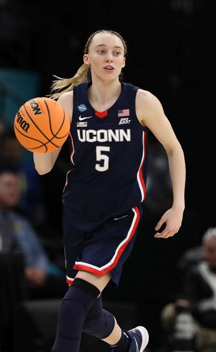 Why is Paige Mackenzie famous?