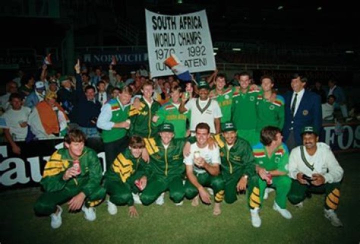 Why was South Africa banned from international cricket 1970?